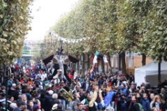 La grande parade 22 * 6240 x 4160 * (8.48MB)